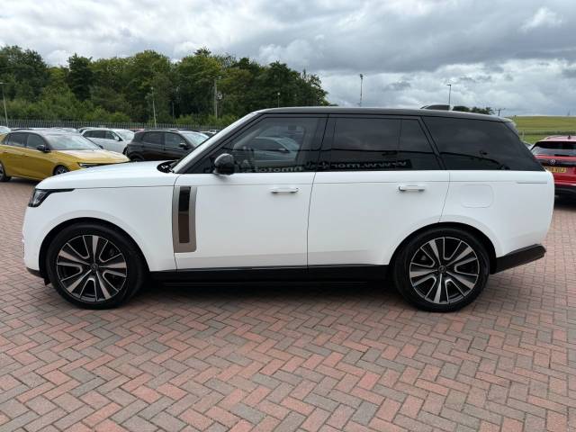 2024 Land Rover Range Rover SV 3.0 P510e Auto