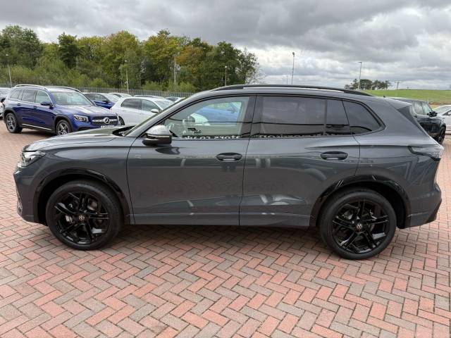 2025 Volkswagen Tiguan 2.0TSi 204 4-Motion Black Edition Auto
