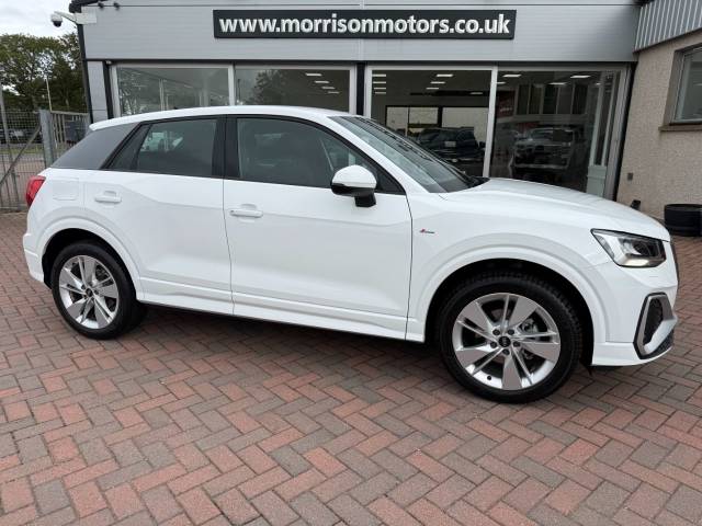 Audi Q2 35 1.5T FSi 150 S-Line Auto Estate Petrol White