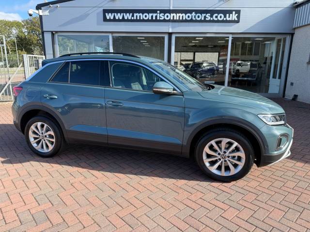 Volkswagen T-Roc 1.5TSi 150 Match Auto Hatchback Petrol Petrol Blue
