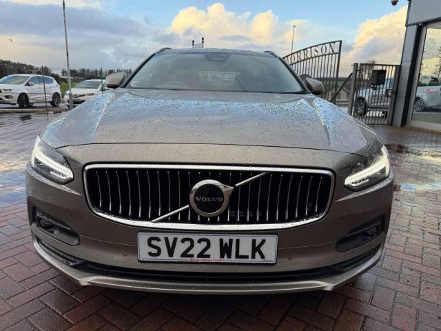 2022 Volvo V90 2.0 B4P 197 Momentum Auto Estate