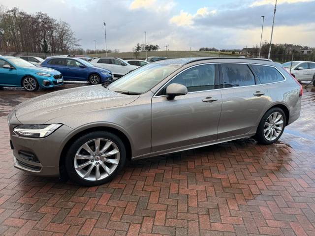 2022 Volvo V90 2.0 B4P 197 Momentum Auto Estate