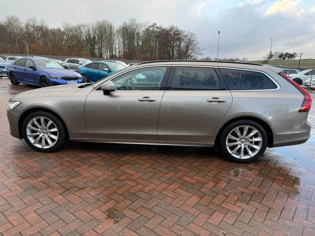 2022 Volvo V90 2.0 B4P 197 Momentum Auto Estate