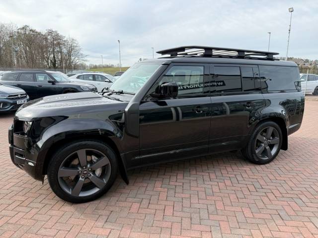2023 Land Rover Defender 130 3.0 D300 Outbound Auto