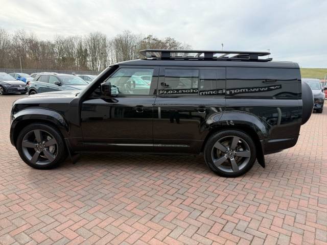 2023 Land Rover Defender 130 3.0 D300 Outbound Auto