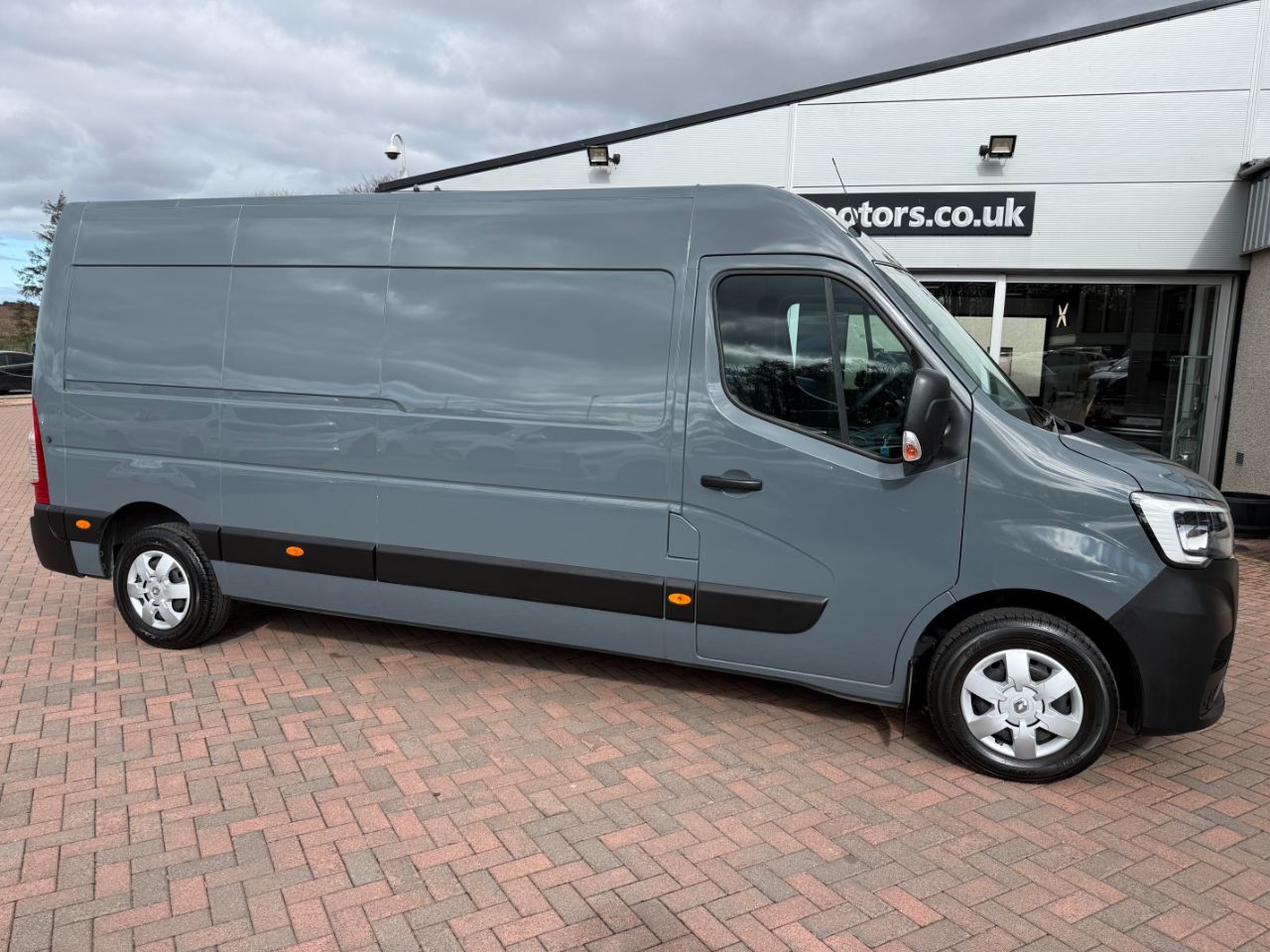 2021 Renault Master