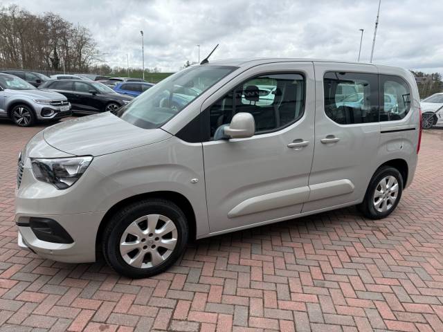 2019 Vauxhall Combo-life 1.2T 110 Energy