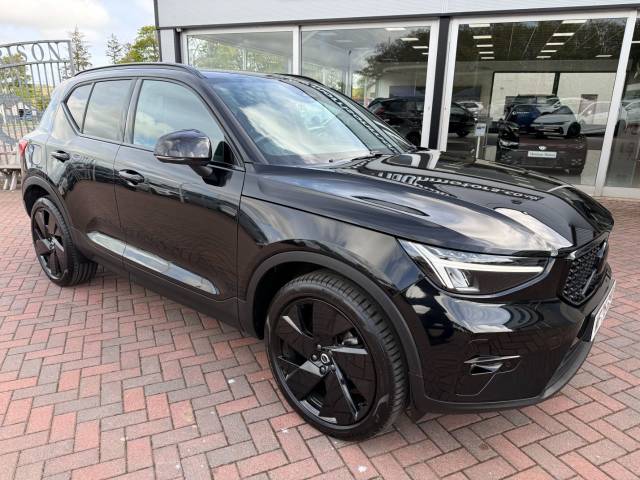 2025 Volvo XC40 2.0 B4P 197 Black Edition Plus Auto