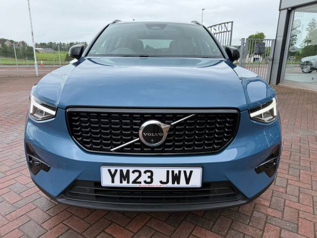 2023 Volvo XC40 2.0 B4P 197 Ultimate Dark Auto