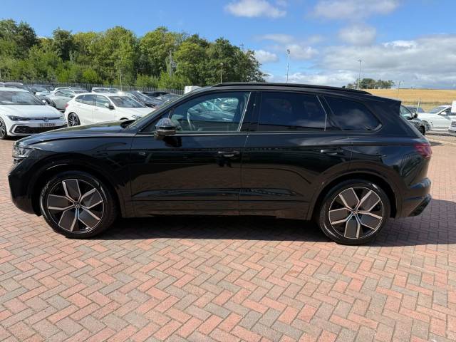 2026 Volkswagen Touareg 3.0 V^ TDi 286 Black Edition Auto
