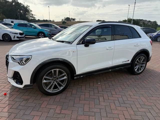 2022 Audi Q3 35 1.5TFSi 150 Black Edition