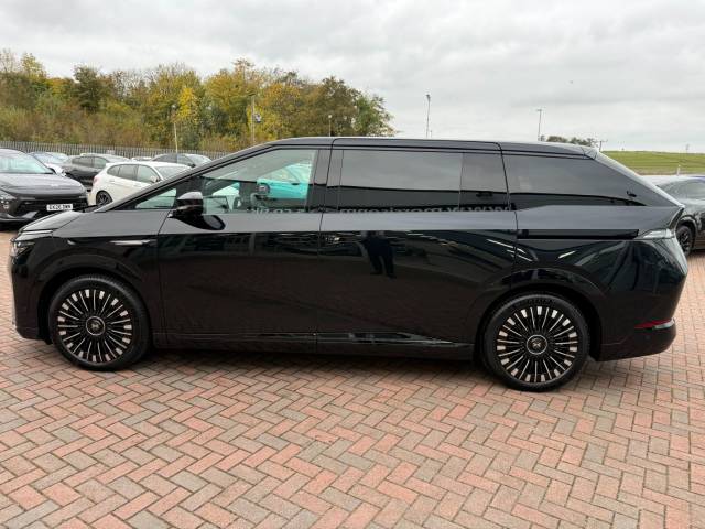 2026 Xpeng X9 Long Range Auto