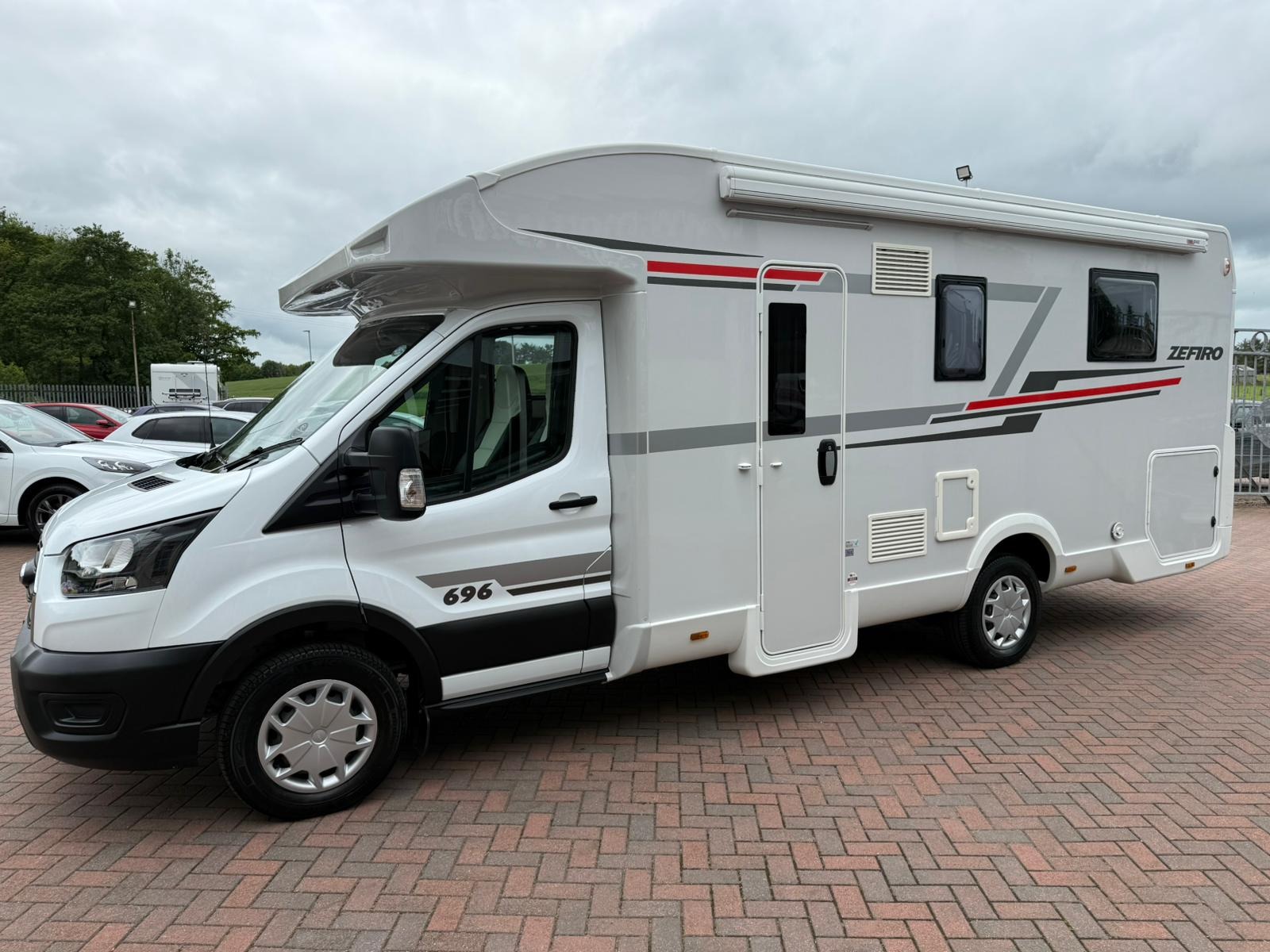 2021 Ford Transit 2.0 130 Auto, Roller Team Zefiro 696