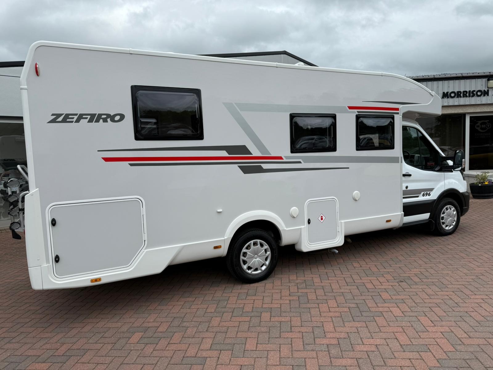 2021 Ford Transit 2.0 130 Auto, Roller Team Zefiro 696
