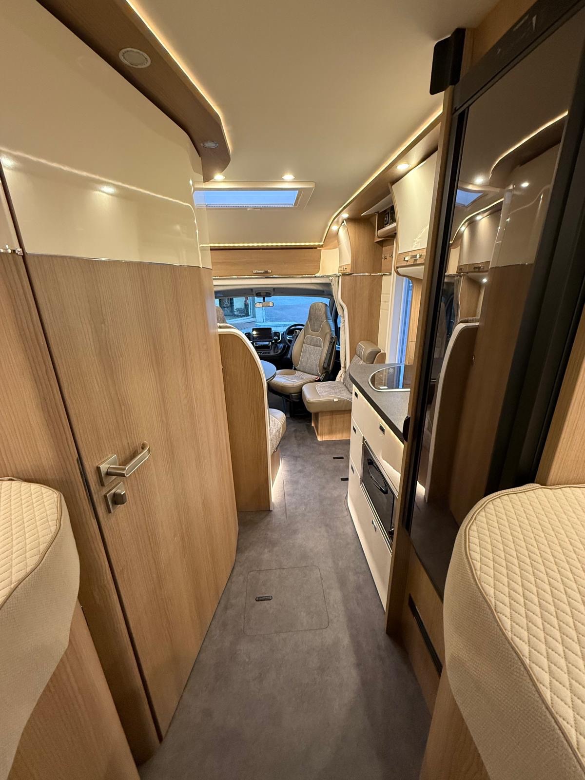 2022 (22) Fiat Ducato 2.2 140 Auto, Malibu T430 LE