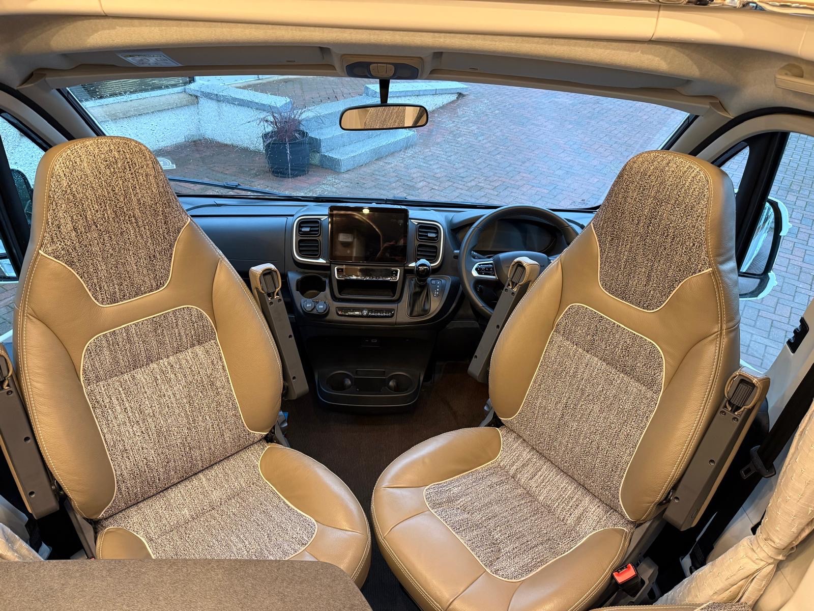 2022 (22) Fiat Ducato 2.2 140 Auto, Malibu T430 LE