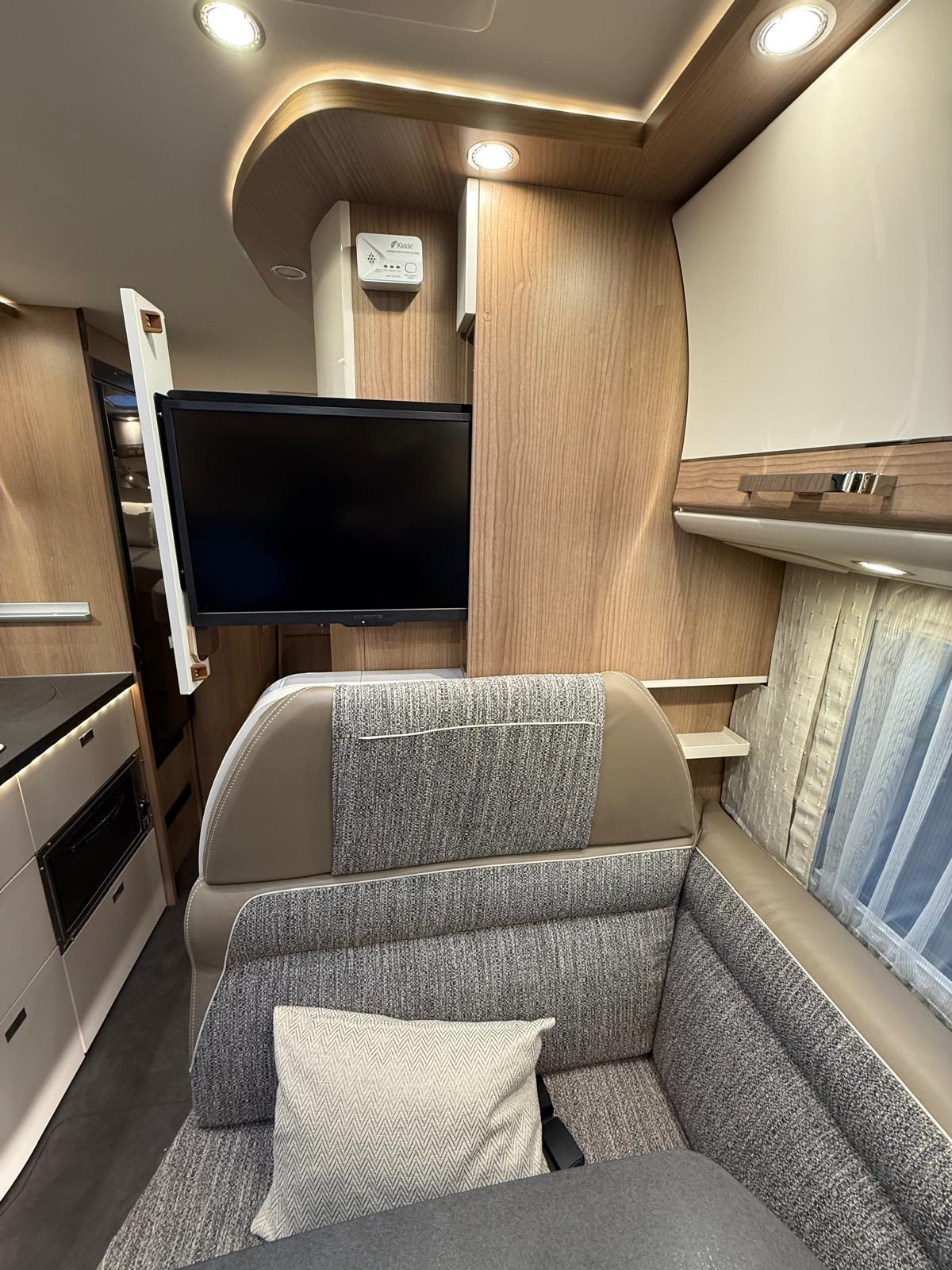 2022 (22) Fiat Ducato 2.2 140 Auto, Malibu T430 LE